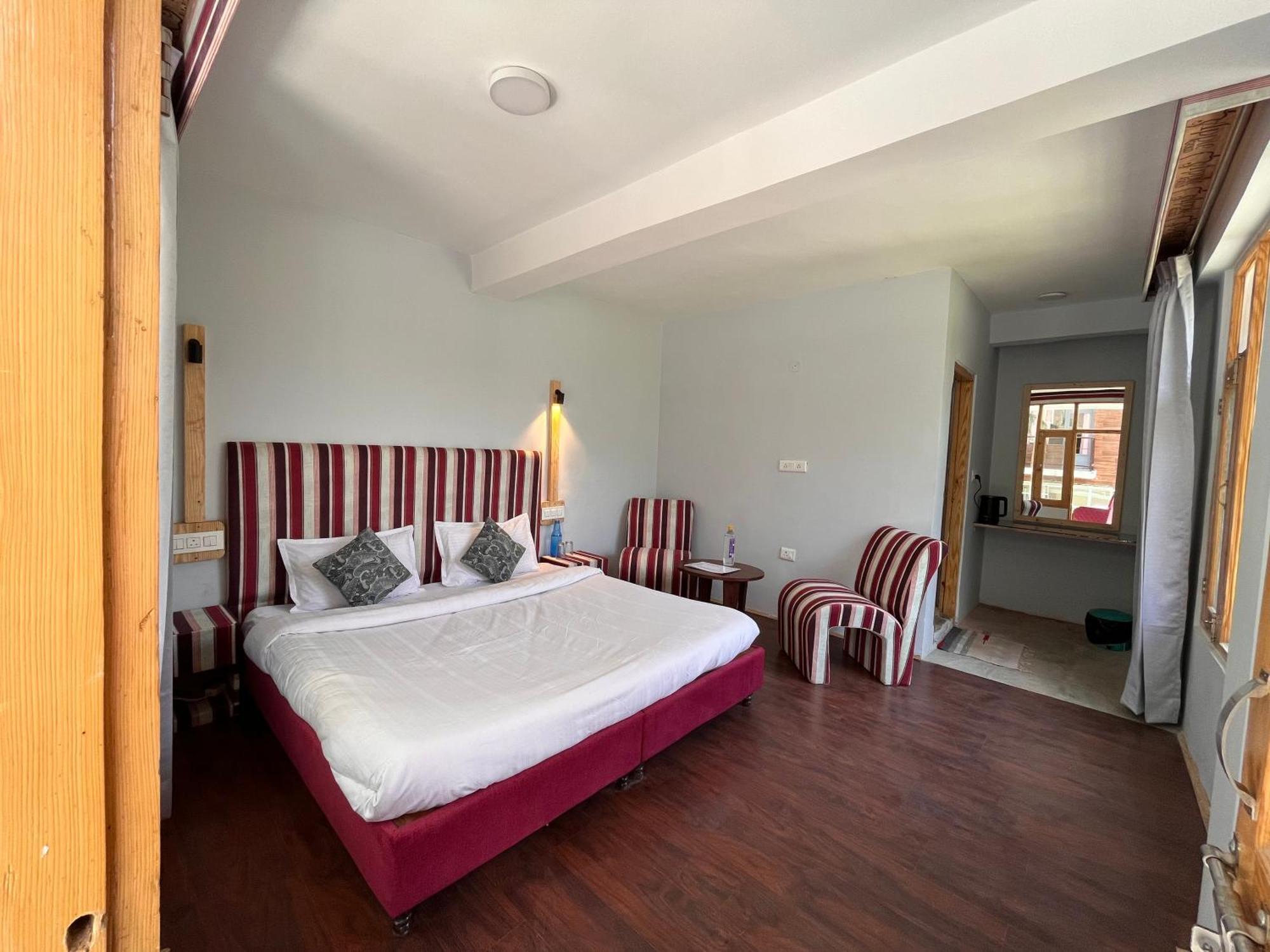 Hotel English Rose, #Personal Parking, #Petfriendly, #Garden, #Bonfire Under The Stars Manali  Exterior photo