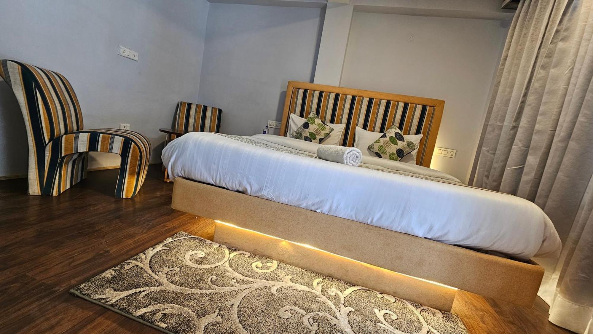 Hotel English Rose, #Personal Parking, #Petfriendly, #Garden, #Bonfire Under The Stars Manali  Exterior photo