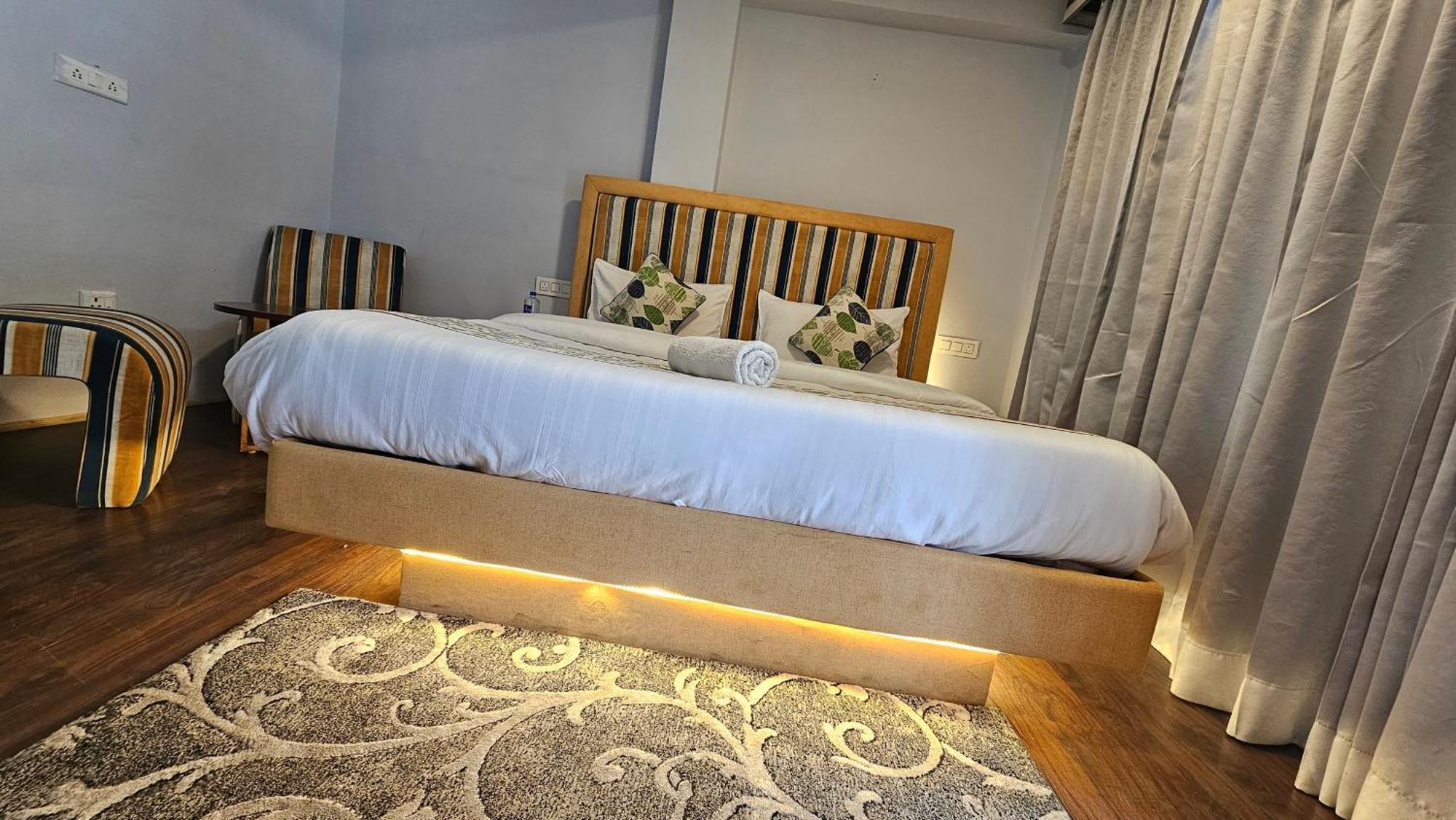 Hotel English Rose, #Personal Parking, #Petfriendly, #Garden, #Bonfire Under The Stars Manali  Exterior photo