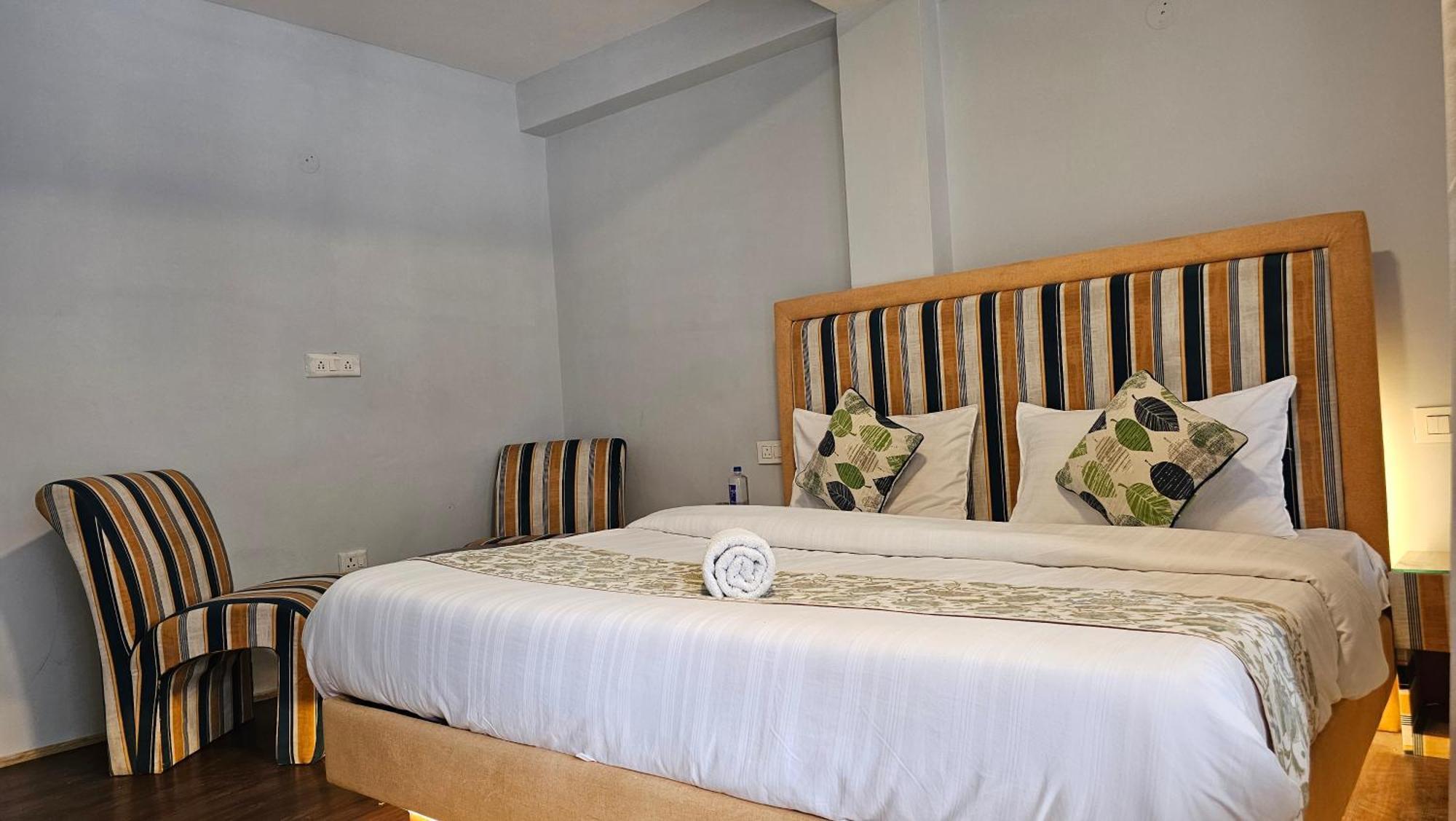 Hotel English Rose, #Personal Parking, #Petfriendly, #Garden, #Bonfire Under The Stars Manali  Exterior photo